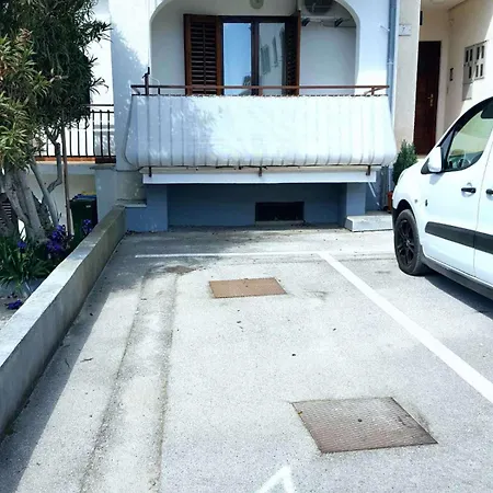 Magdalena As7 - With Two Terraces - Private Free Parking Apartman
